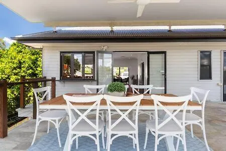 5Bdr Ultimate Family Retreat Pool Toys Galore Brisbane Holiday home